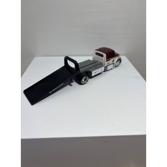 Maisto International DuraStar Flatbed Diecast Truck 1:64 - Picture 4 of 10